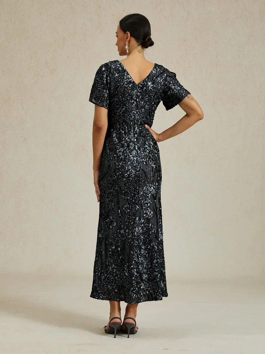 Elegantes Paillettenkleid mit V-Ausschnitt und kalten Schultern