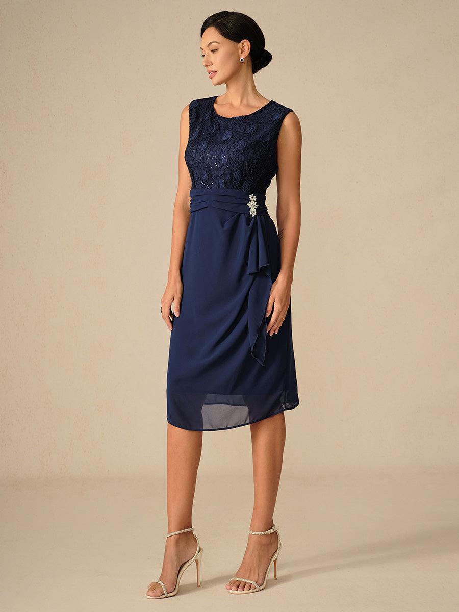 Ensemble élégant robe bleu marine longueur genou avec veste boléro