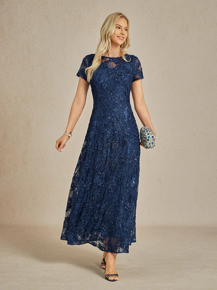 Vestido línea A con encaje roseta y adornos de lentejuelas