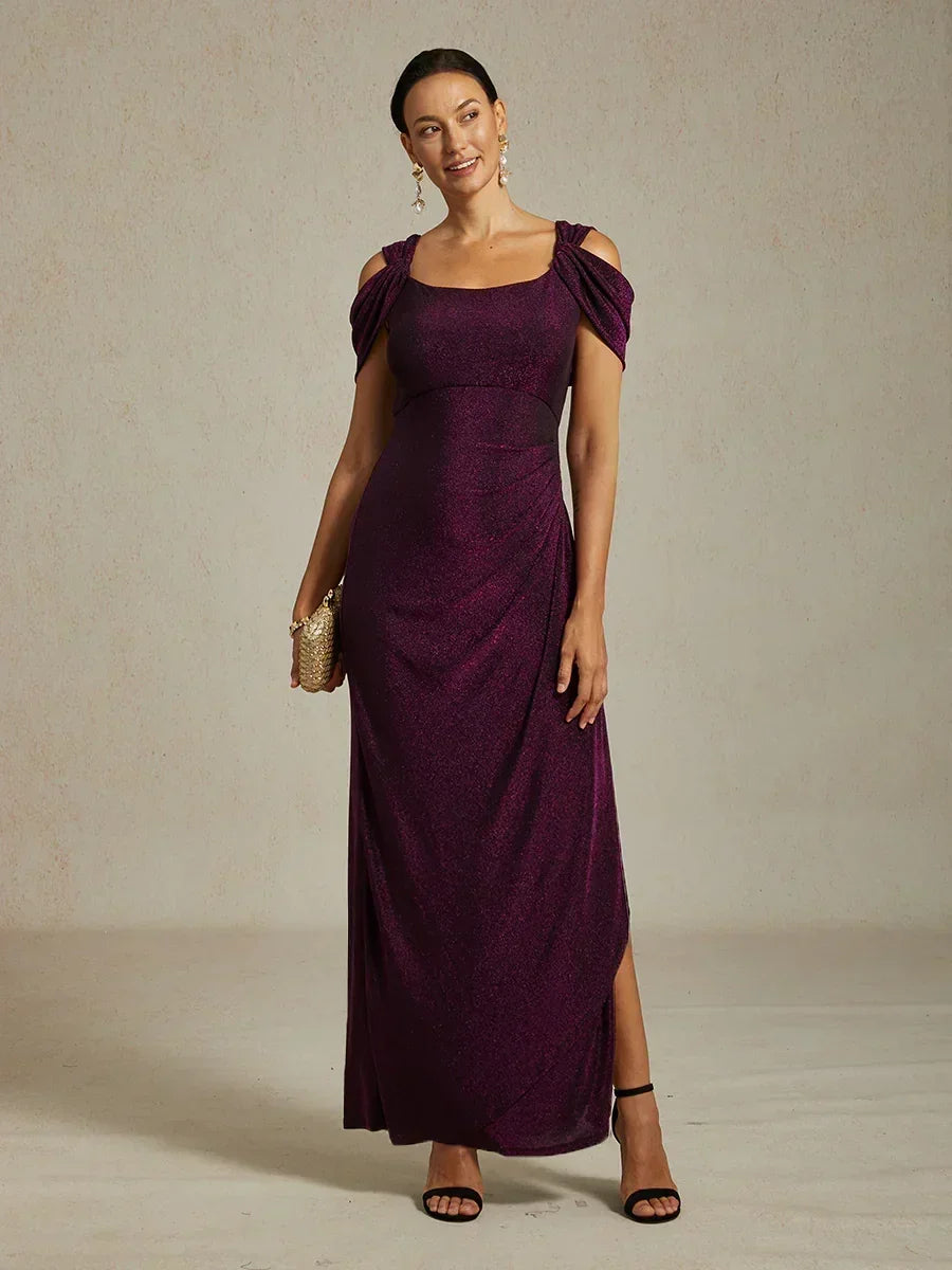 Robe pailletée à épaules dénudées