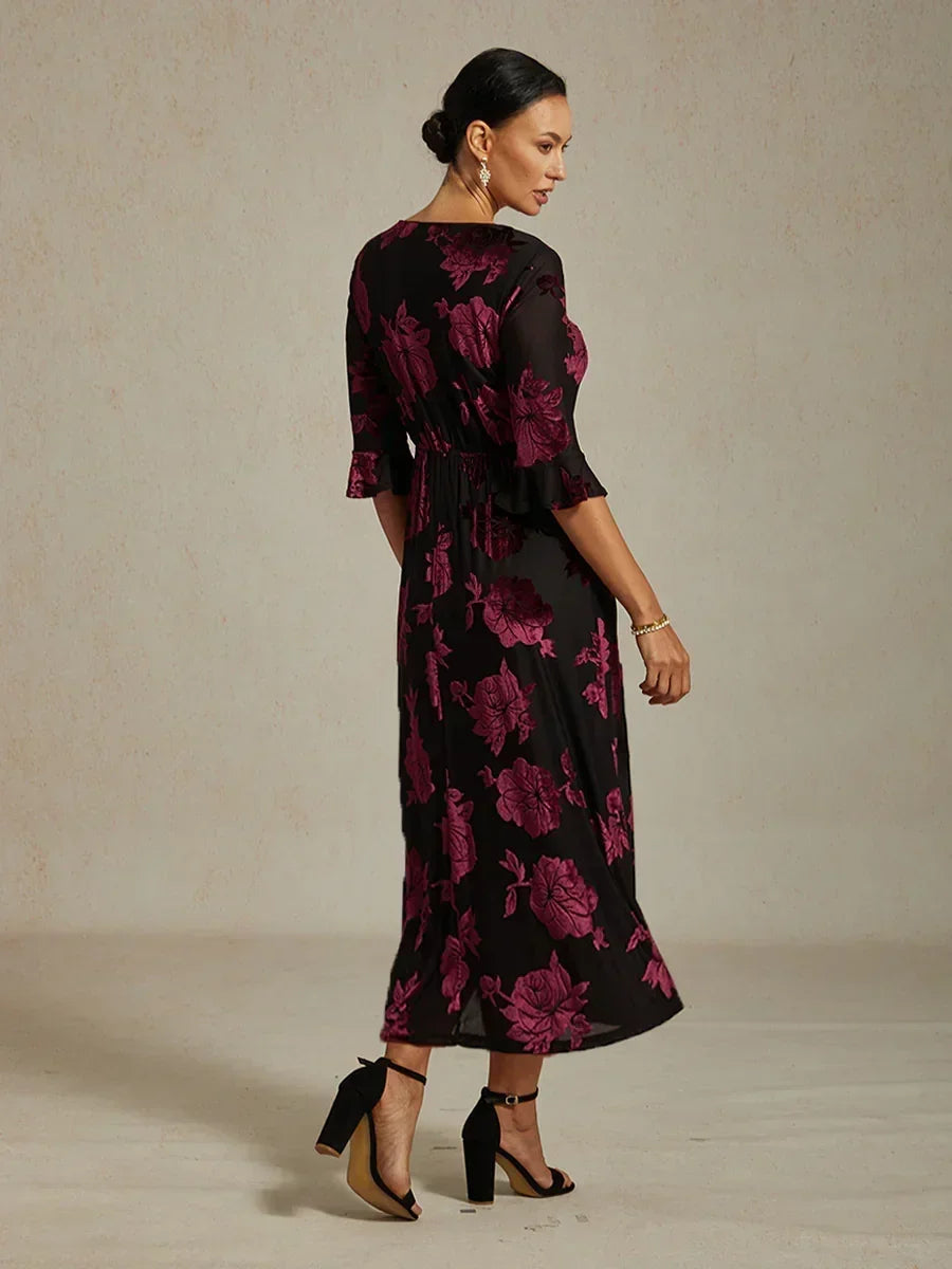 Maxikleid mit Rüschen und flatternder Spitze