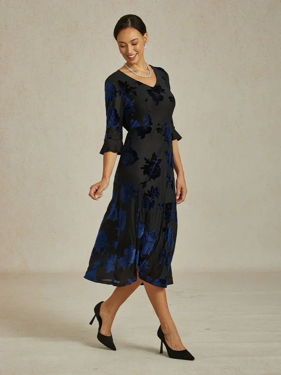 Maxikleid mit Rüschen und flatternder Spitze