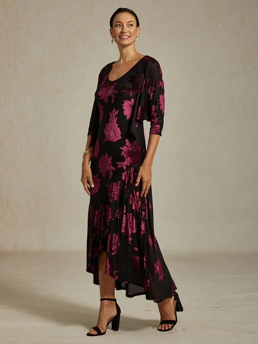 Marineblaues Chiffon-Abendkleid mit Blumenmuster und asymmetrischem Saum