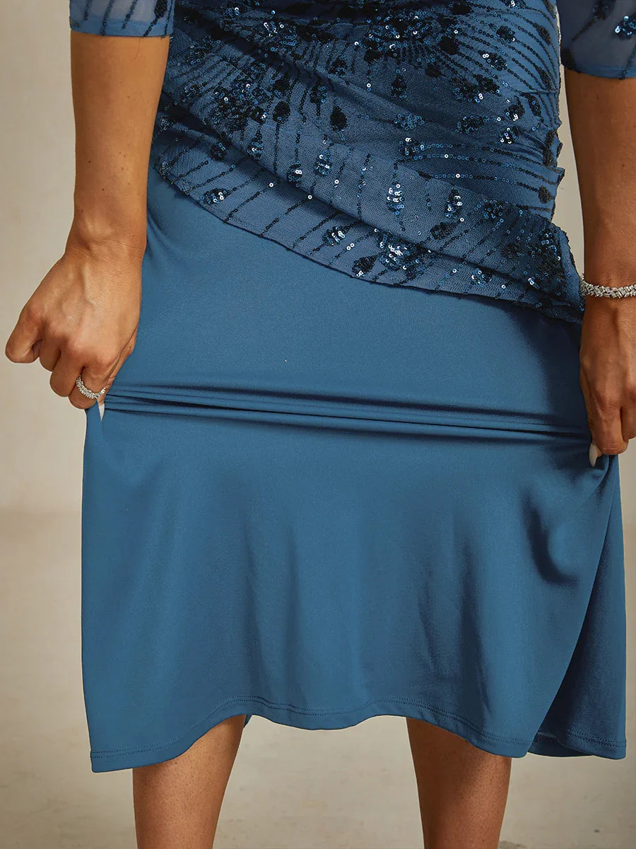 Vestido línea A con encaje roseta y adornos de lentejuelas