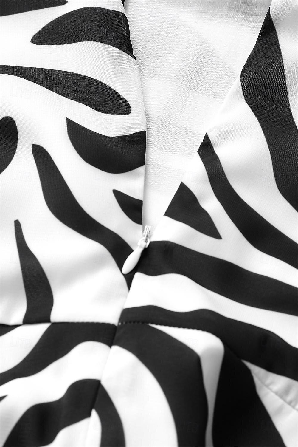 Gestuftes Maxikleid mit Zebramuster