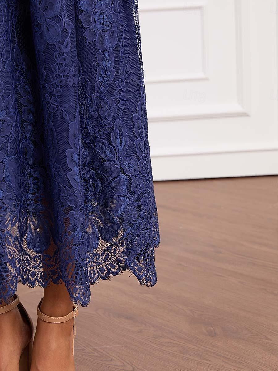Elegantes Langarm-Maxikleid aus Spitze