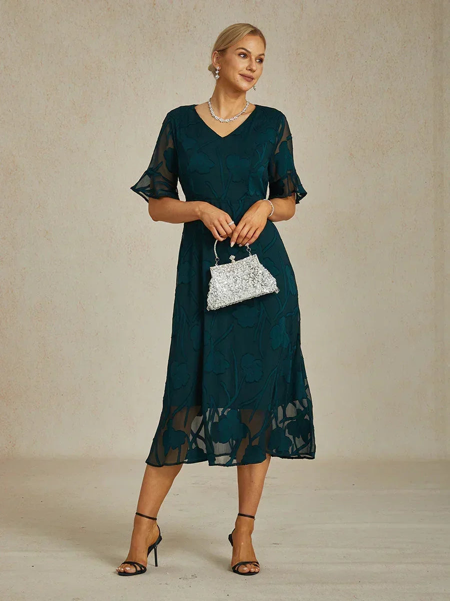 Maxikleid mit Rüschen und flatternder Spitze