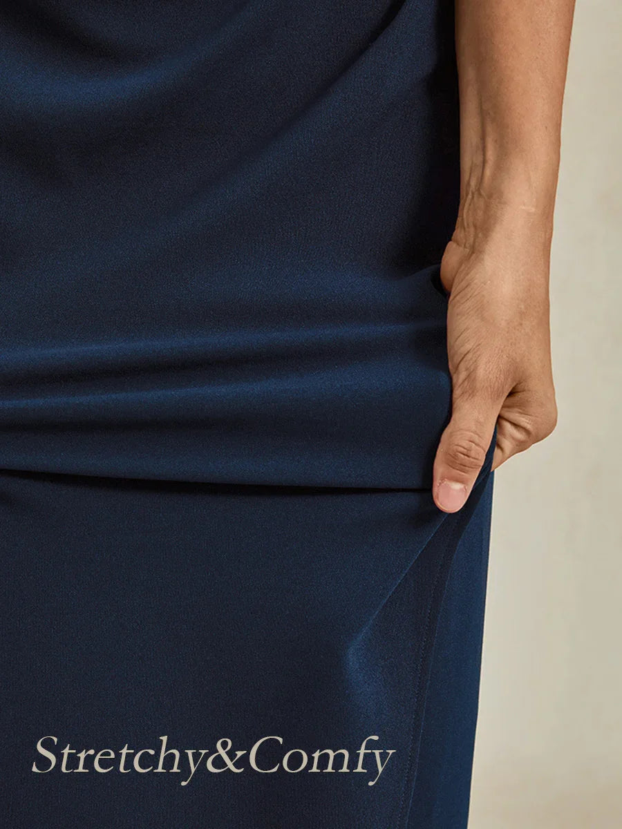 Elegant Sheath Contour Dress with Embellished Halter Neckline