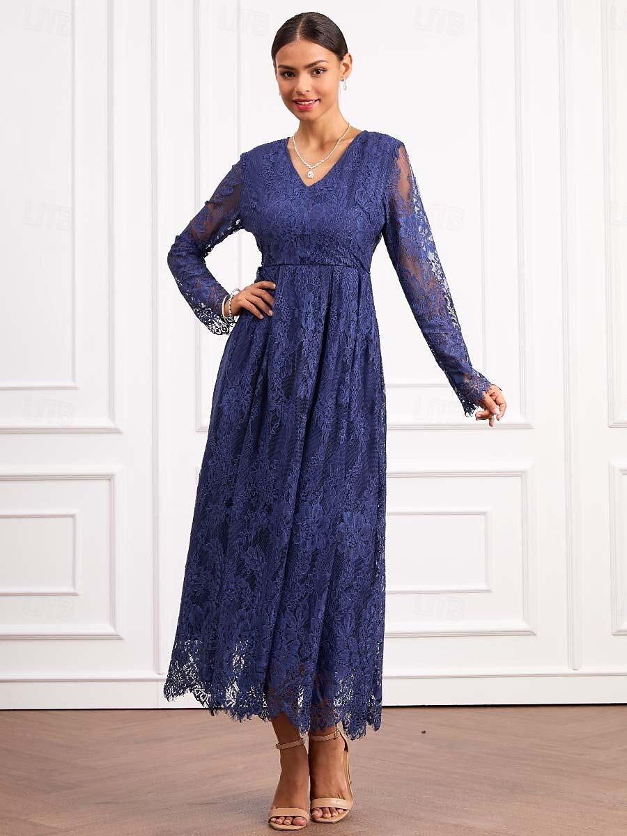 Elegantes Langarm-Maxikleid aus Spitze