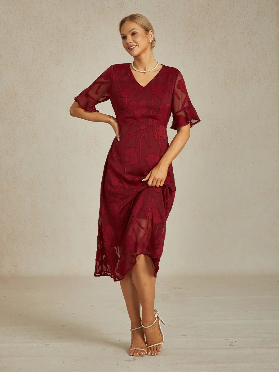 Maxikleid mit Rüschen und flatternder Spitze