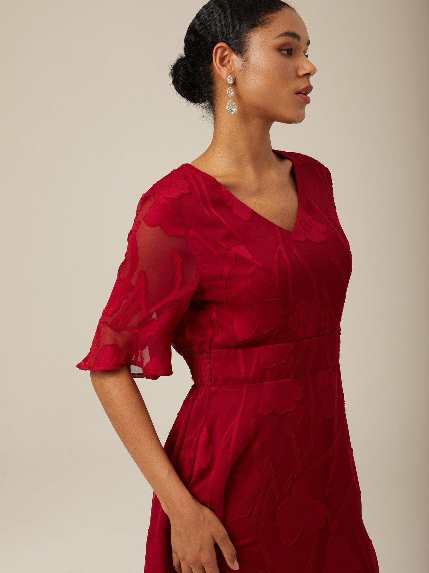 Ruffle Flutter Lace Maxi Dress