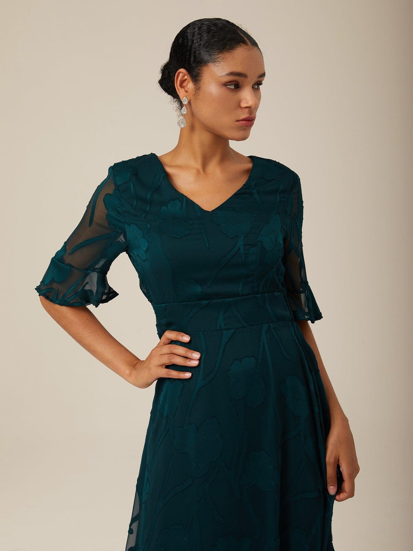 Ruffle Flutter Lace Maxi Dress