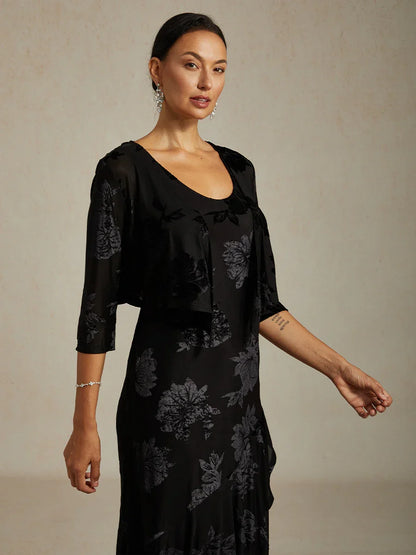 Floral Stretch Velvet 3/4 Sleeve Shrug