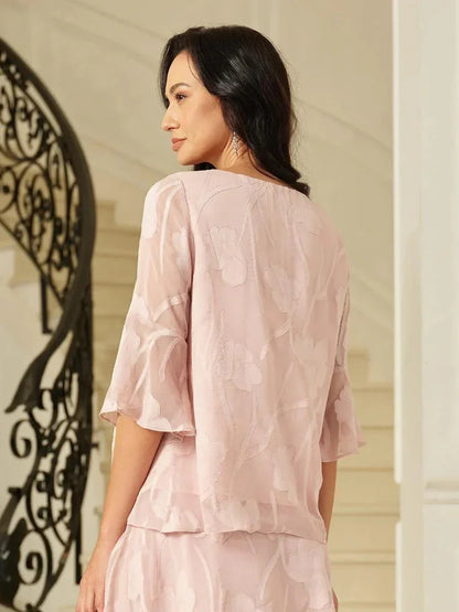 Elegante Chiffonbluse mit asymmetrischem Saum