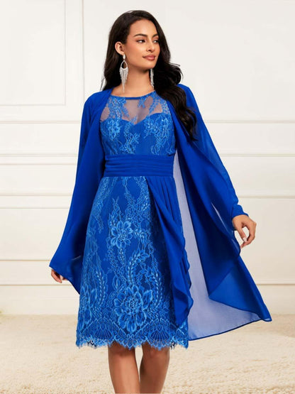 Blaues gerüschtes Midikleid aus Spitze