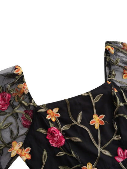 Midikleid aus Netzstoff mit Blumenstickerei