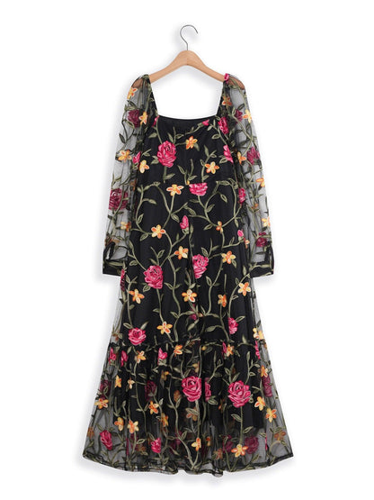 Midikleid aus Netzstoff mit Blumenstickerei