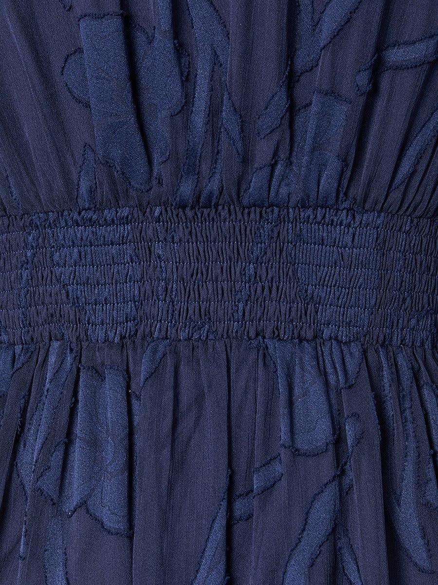 Maxikleid mit Rüschen und flatternder Spitze