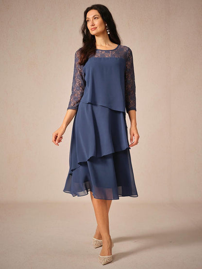 Chiffonkleid mit Spitzenverzierung und 3/4-Ärmeln