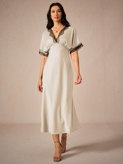 Olivgrünes Kleid mit V-Ausschnitt und Satin-Spitzenbesatz