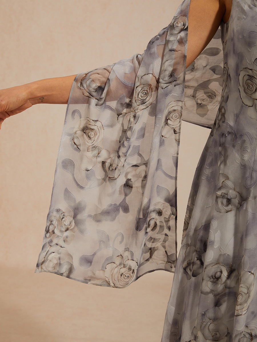 花卉披肩領茶長裙配荷葉邊裙擺