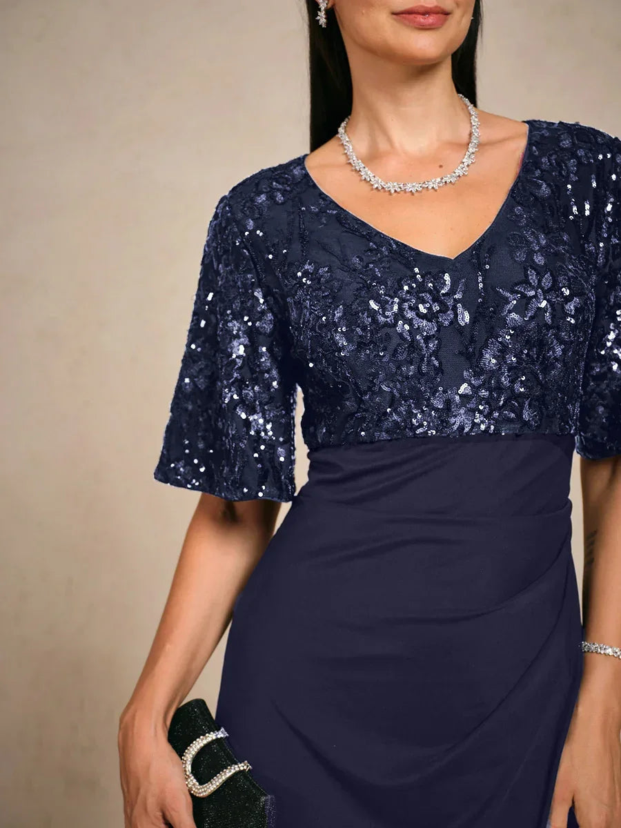 Vestido línea A con encaje roseta y adornos de lentejuelas