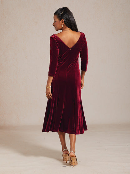 High-Stretch Velvet Midi Dress