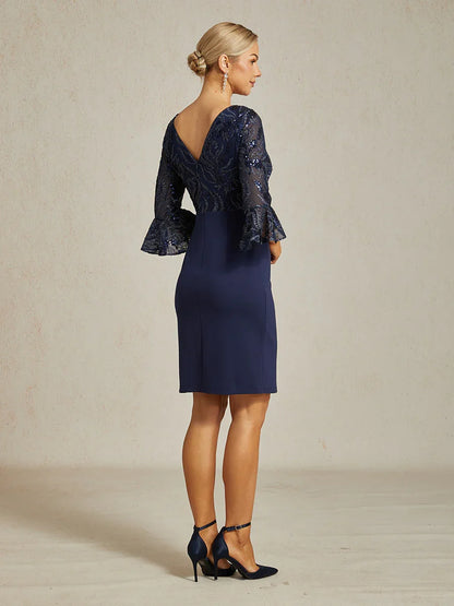 Elegantes, figurbetontes Cocktailkleid mit ausgestellten Ärmeln