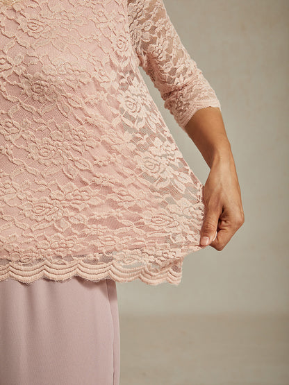 Elegantes Spitzentop mit Fledermausärmeln