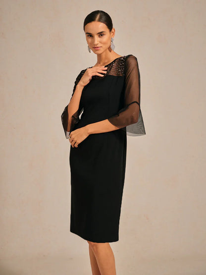 Elegantes Etui-Cocktailkleid mit verziertem Illusion-Netz-Ausschnitt