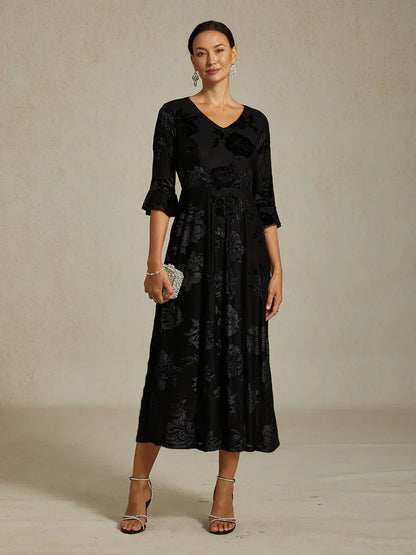 Maxikleid mit Rüschen und flatternder Spitze