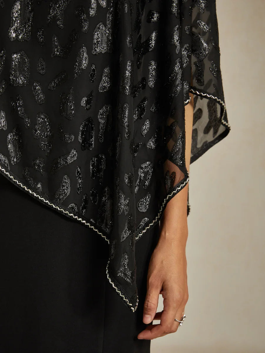 A-Linien-Kleid aus Rosettenspitze mit Paillettenverzierung