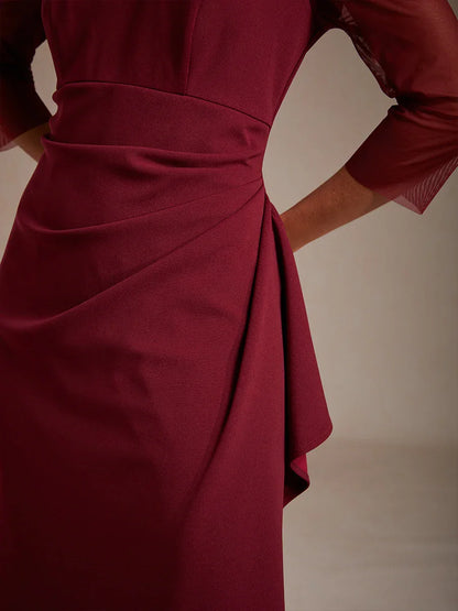 Robe de soirée élégante à encolure illusion perlée