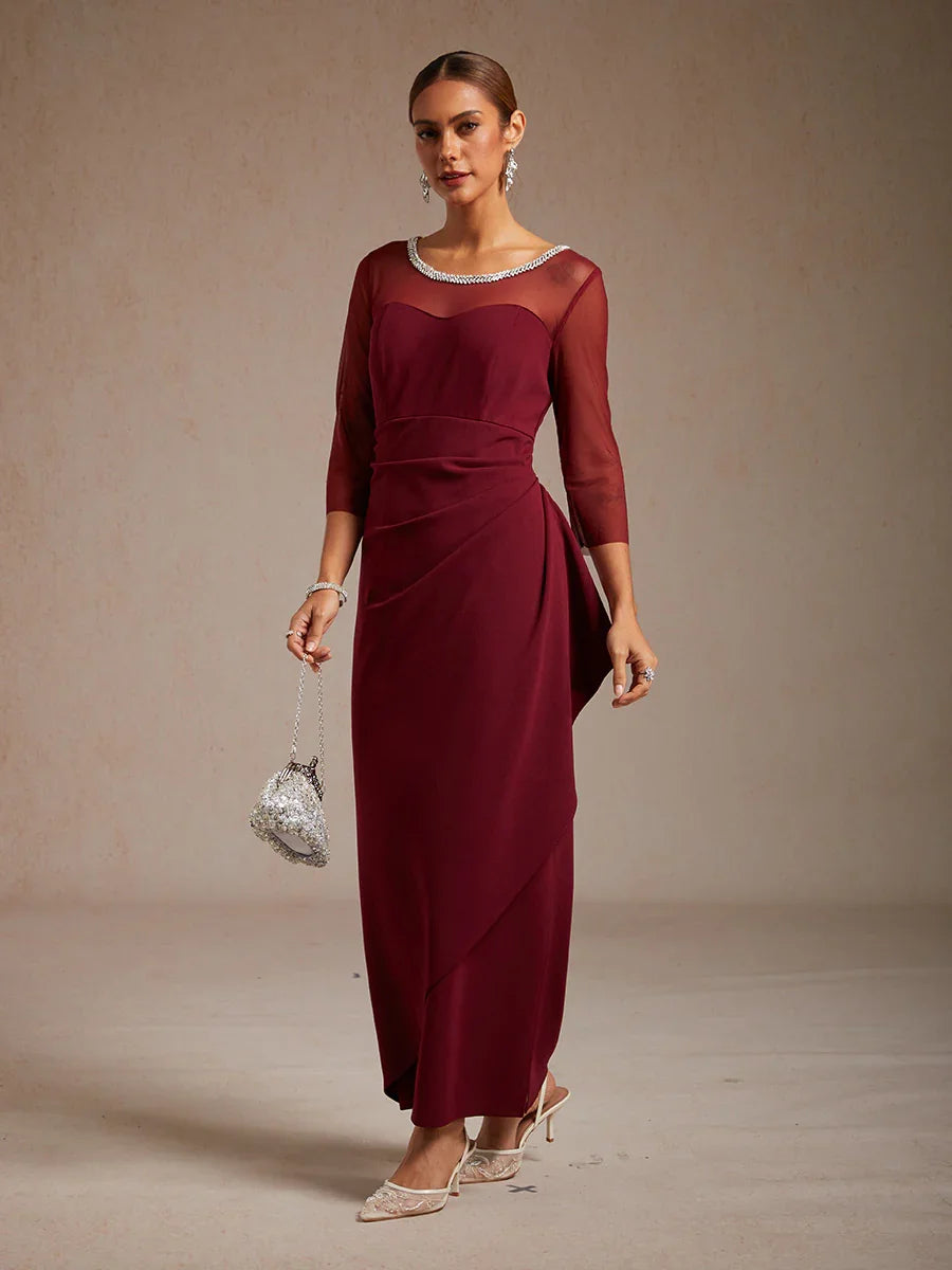 Robe de soirée élégante à encolure illusion perlée