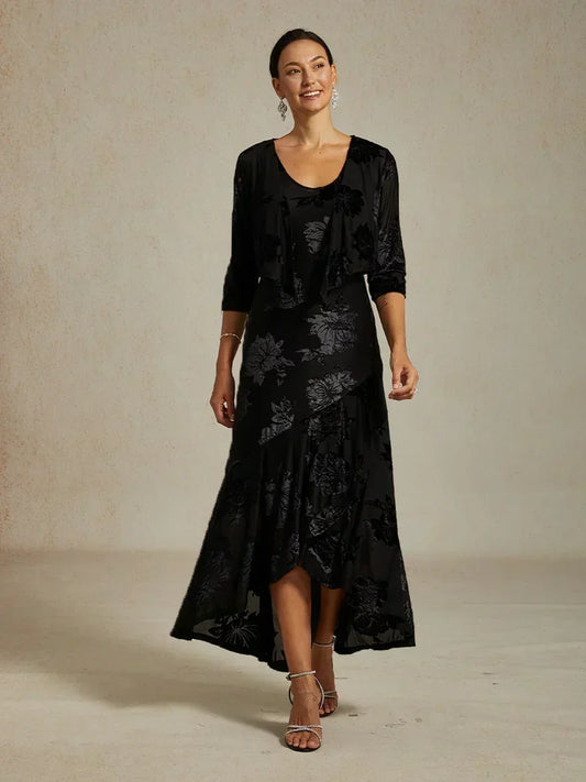 Marineblaues Chiffon-Abendkleid mit Blumenmuster und asymmetrischem Saum
