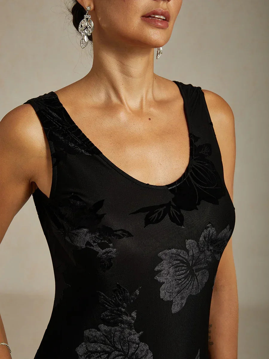 Robe de soirée en chiffon à fleurs marine avec ourlet asymétrique