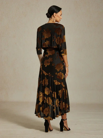 Marineblaues Chiffon-Abendkleid mit Blumenmuster und asymmetrischem Saum