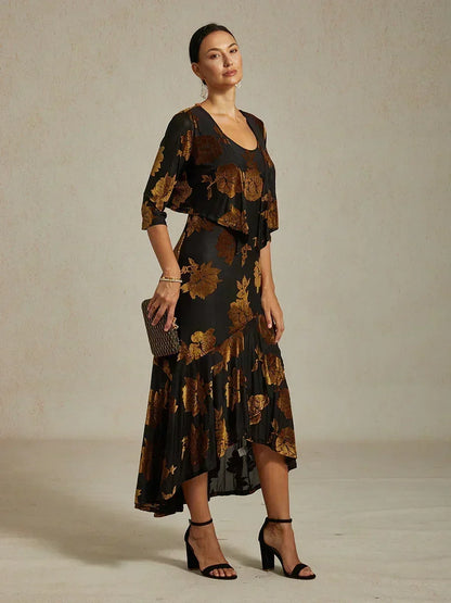Marineblaues Chiffon-Abendkleid mit Blumenmuster und asymmetrischem Saum