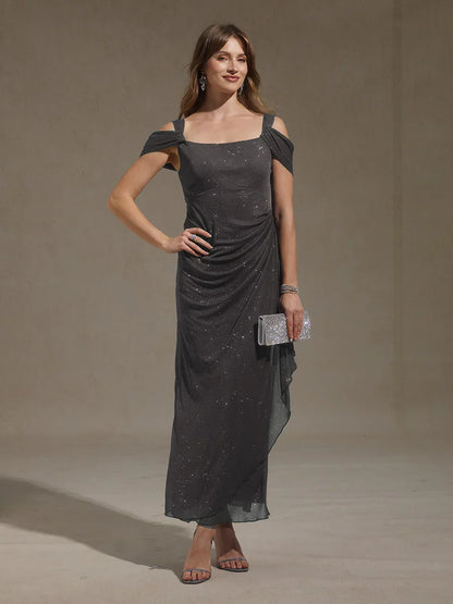 Knöchellanges Cold-Shoulder-Kleid aus glitzerndem Mesh