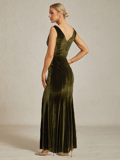 High-Stretch Velvet Sleeveless Midi Dress with Scoop Neck