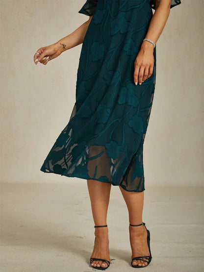 Maxikleid mit Rüschen und flatternder Spitze
