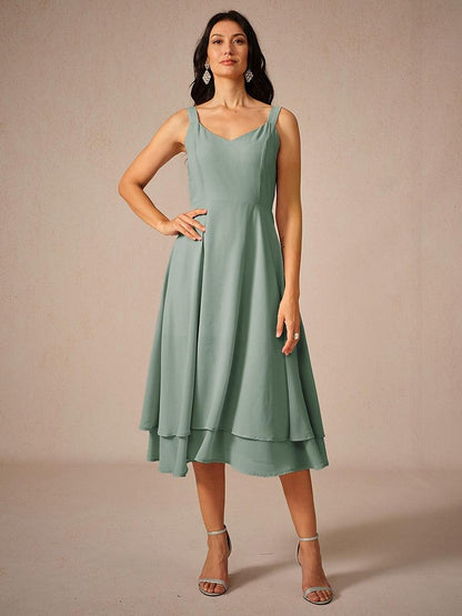 Ensemble robe en mousseline de soie et dentelle de couleur unie