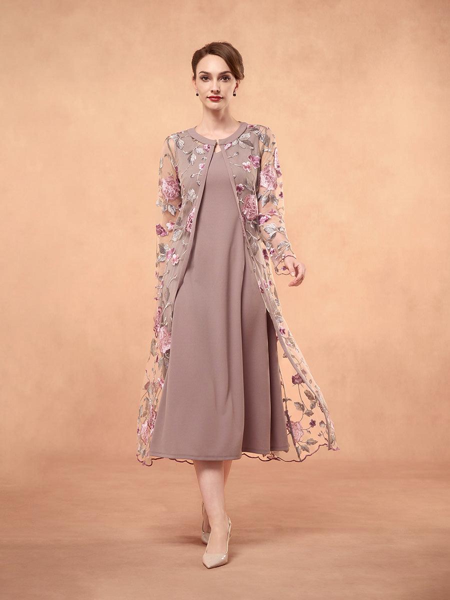 Zweiteiliges Kleid aus Chiffon, Netzspitze, bestickten Rüschen und Blumen