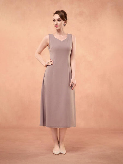 Zweiteiliges Kleid aus Chiffon, Netzspitze, bestickten Rüschen und Blumen