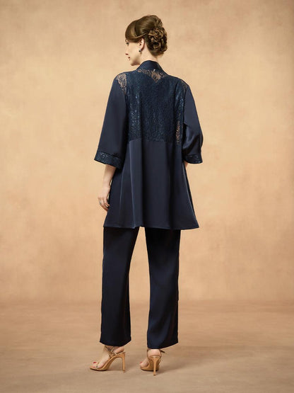 Grünes Chiffon-Set mit Blumenmuster und Schleife