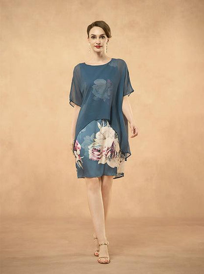 Lässiges Chiffonkleid mit Blumenmuster und kurzen Ärmeln