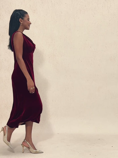 Long Stretch Velvet Evening Dress with 3/4 Sleeves