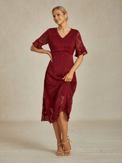 Maxikleid mit Rüschen und flatternder Spitze