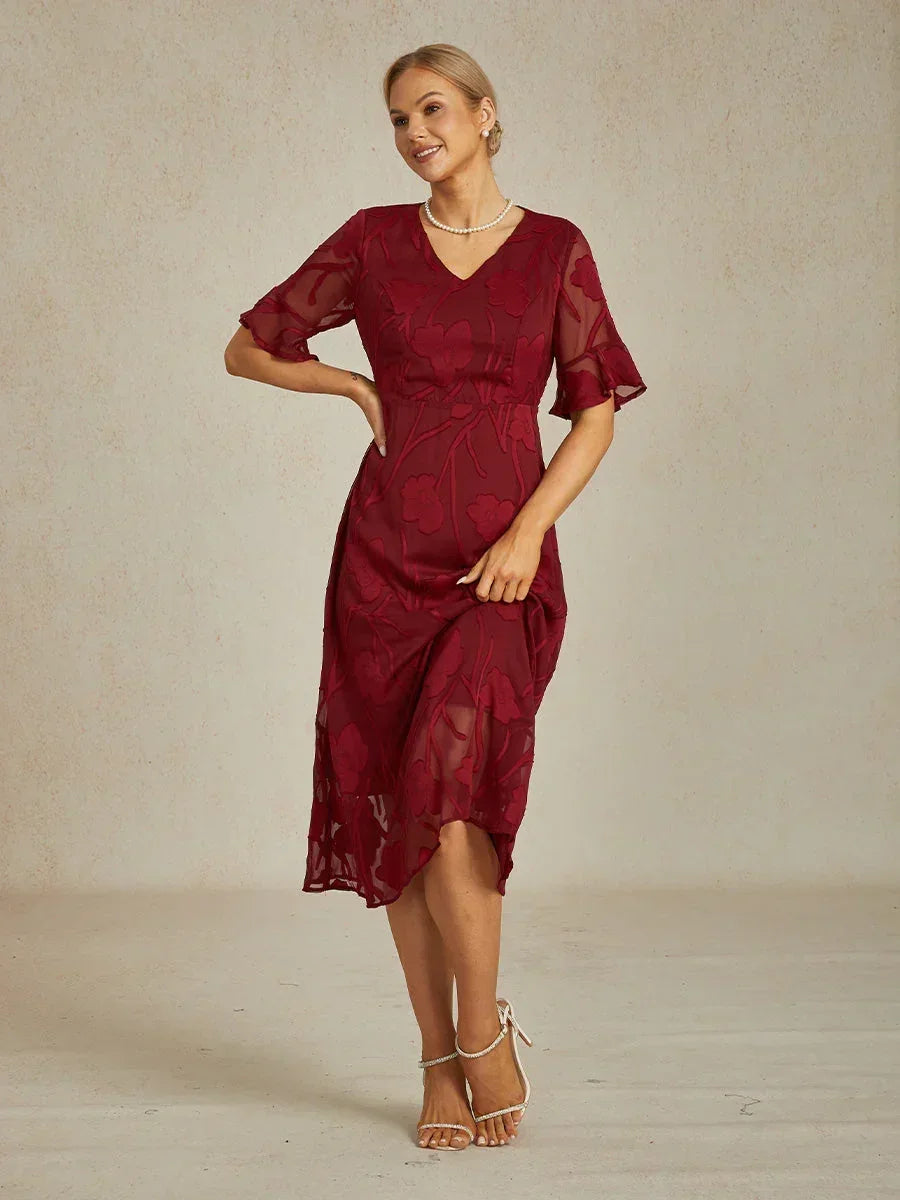 Maxikleid mit Rüschen und flatternder Spitze