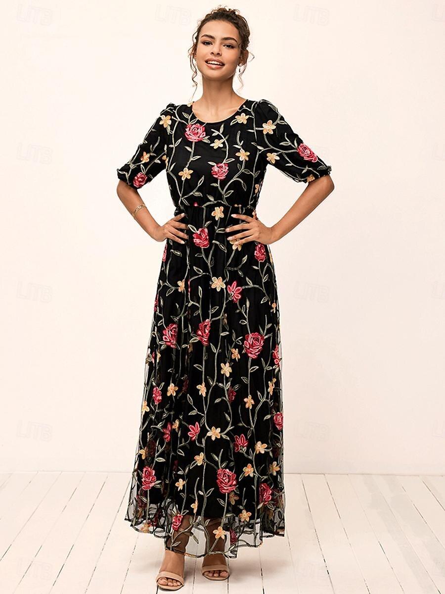 Maxikleid aus Spitze mit Blumenstickerei